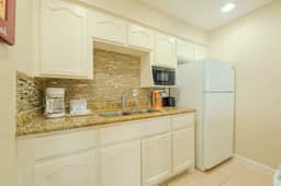 Tropical Retreat - Image 2