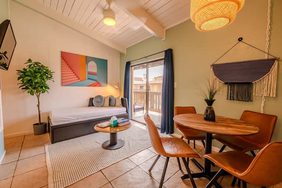 Kingfishers Retreat - Image 1